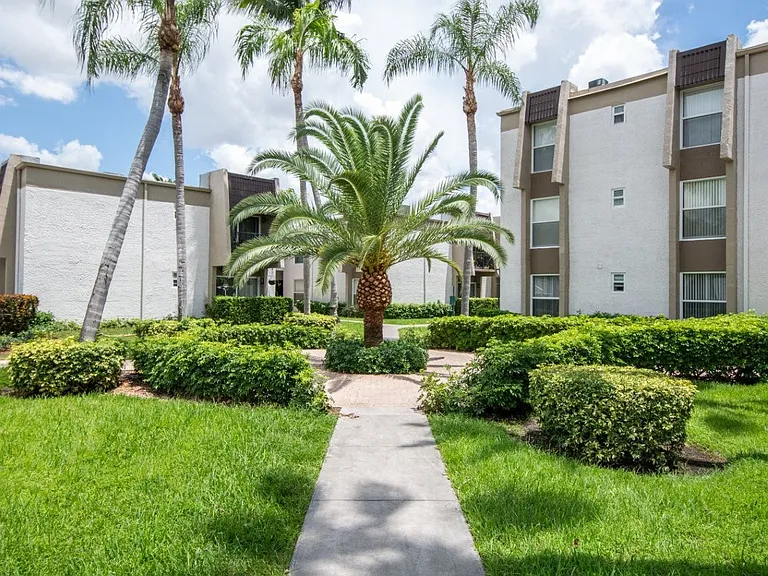 Legacy Harbour Key — Photo 28