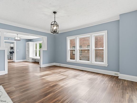 4th image of 3395 Euclid Heights Blvd