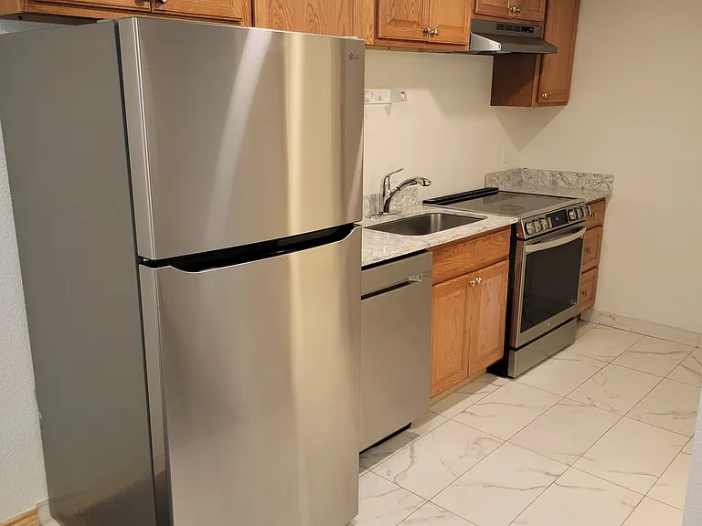 1409 E 22nd Ave #1B — Photo 10