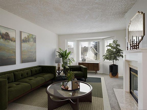 3rd image of 3921 Shelbourne St #208