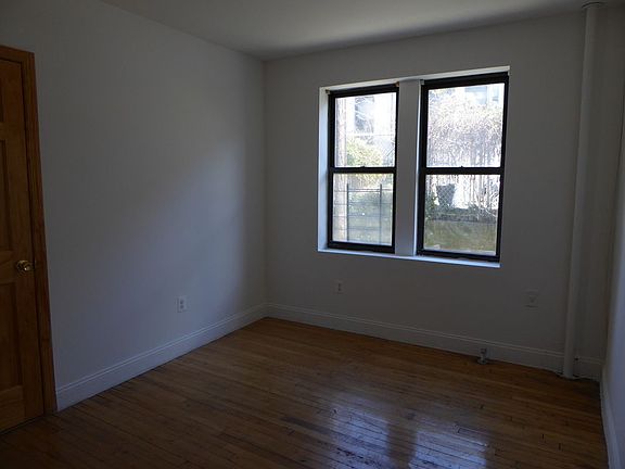 4th image of 4717 39th St APT 3B