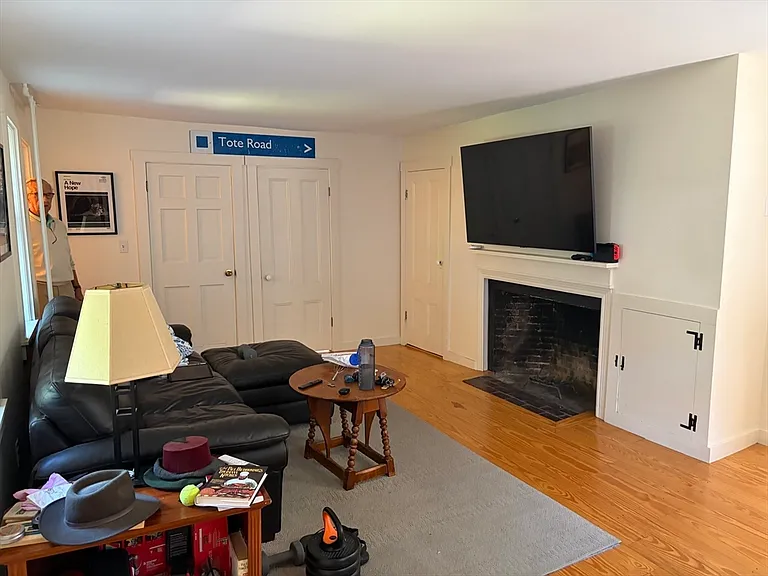 51 Elm St #2 — Photo 4