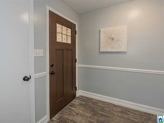 5th image of 1808 Charlotte Dr