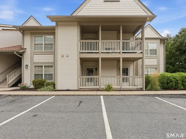 33 Langdon Court #D102, Berlin, CT 06037