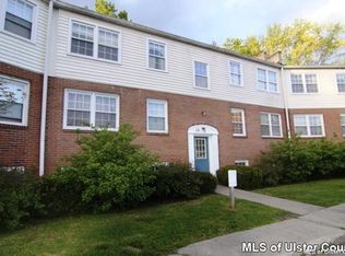 152 Huguenot St, New Paltz, NY 12561