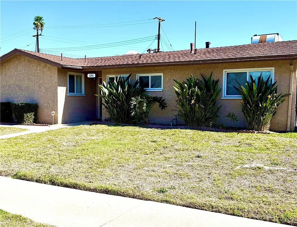 3 bed, 1170 sqft, $3,200 — Photo 1