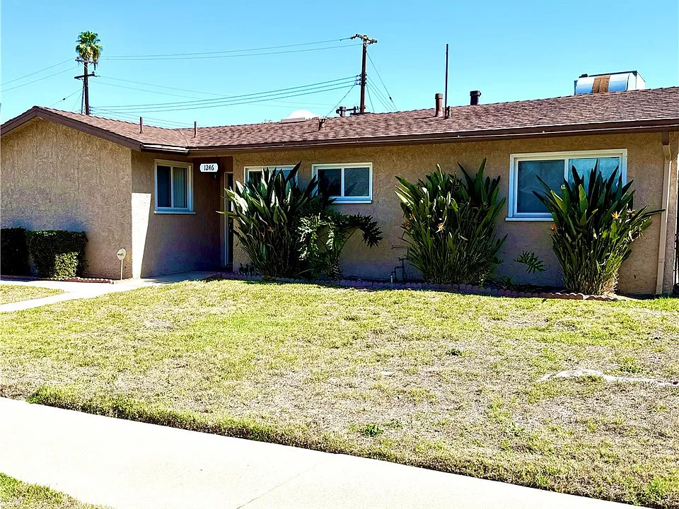1246 Gatlin Ave