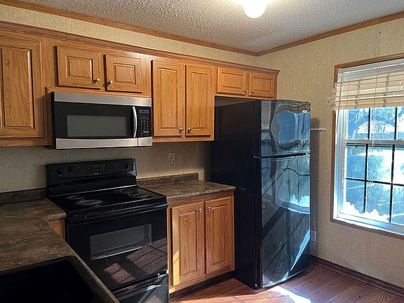 4th image of 2137 Cedar Ln