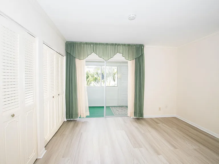 3240 Lake Osborne Dr #208 — Photo 11