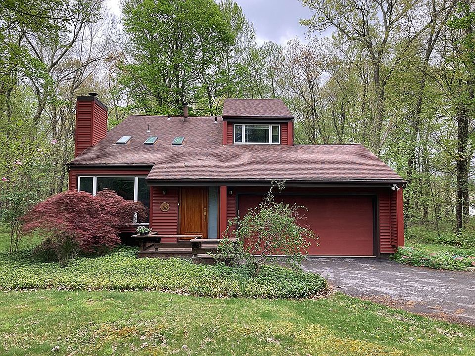 4 Nancy Dr