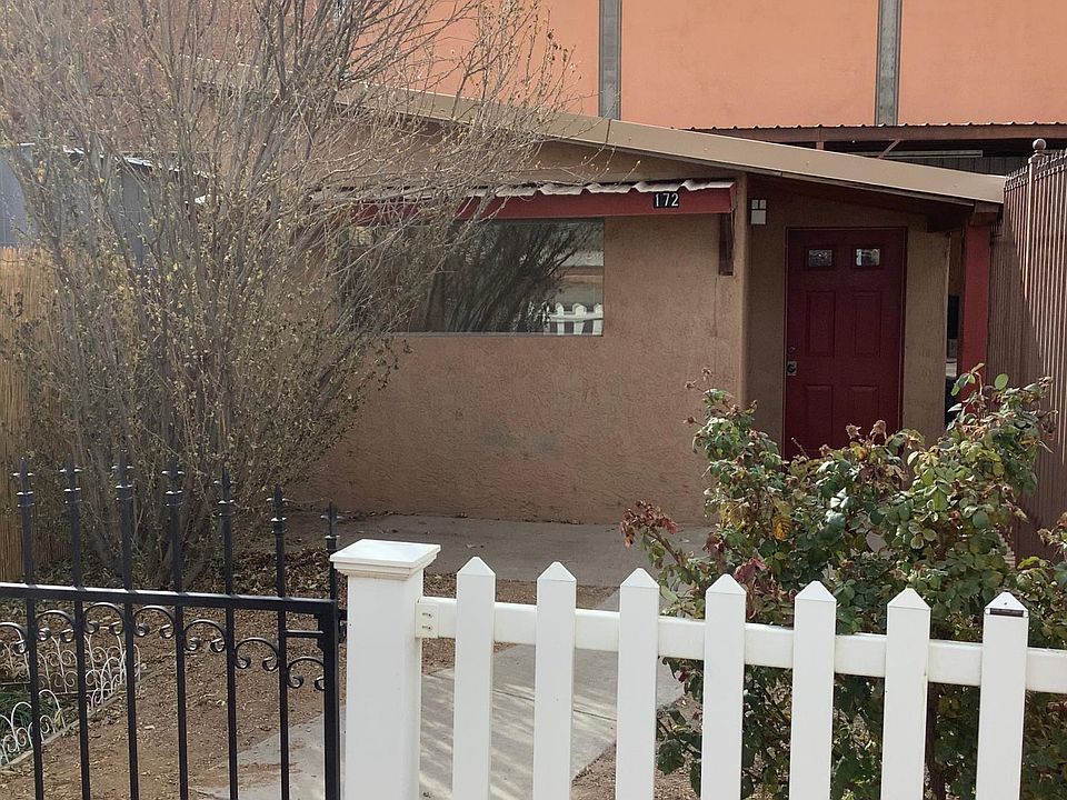 Front Entry, Parking here.