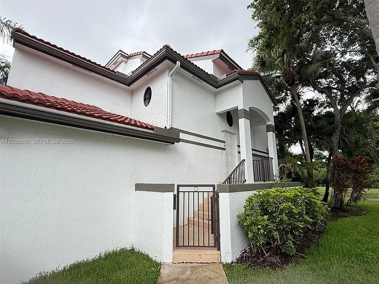 401 SW 158th Ter #206 — Photo 40
