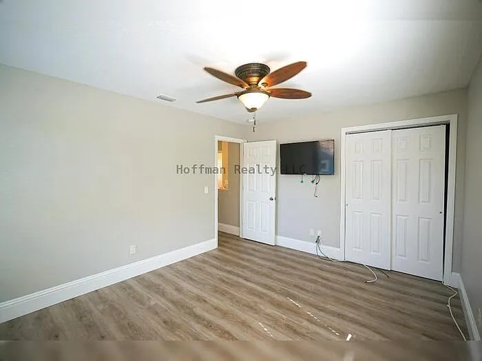 317 W Hanlon St — Photo 28
