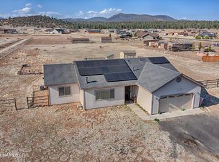 9029 E Neptune Dr, Flagstaff, AZ 86004