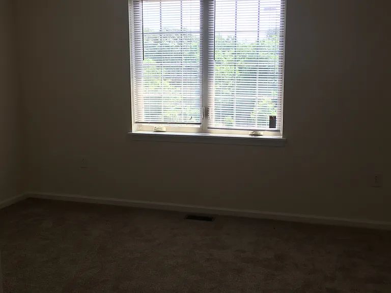 357 Oakwood Ave #101 — Photo 9