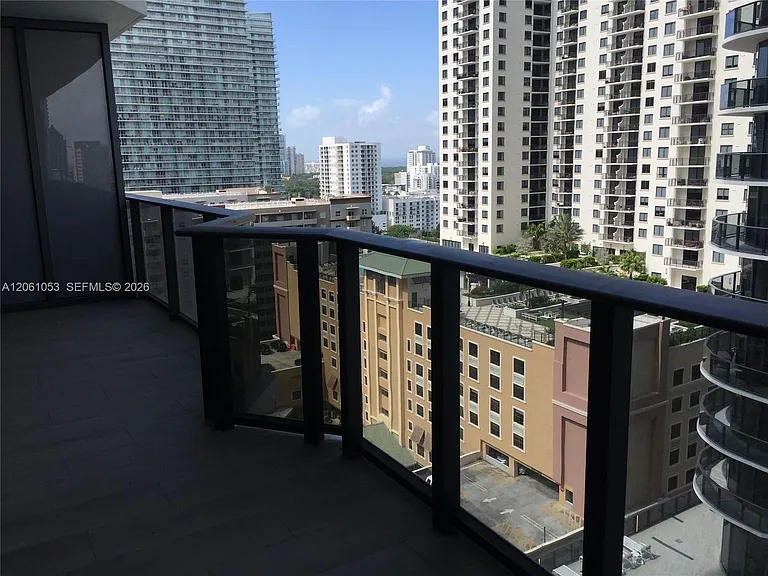 45 SW 9th St #1607 — Photo 9