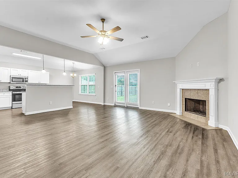 1823 Landing Pl — Photo 5