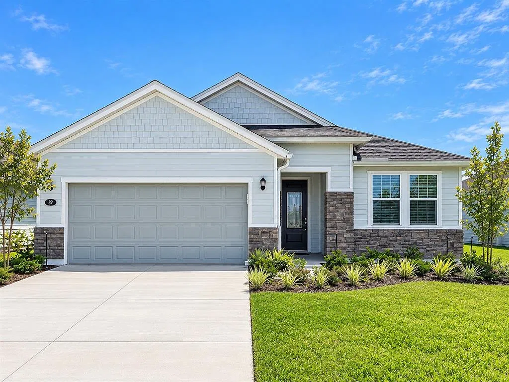 4 bed, 3.0 bath, 2239 sqft, $3,200 — Photo 1