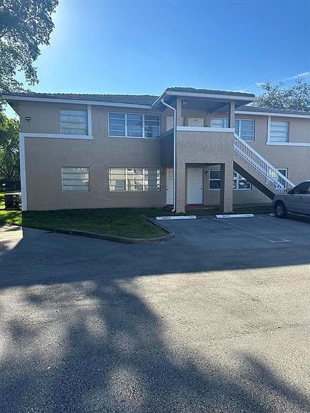 1st image of 10190 Twin Lakes Dr #14-B
