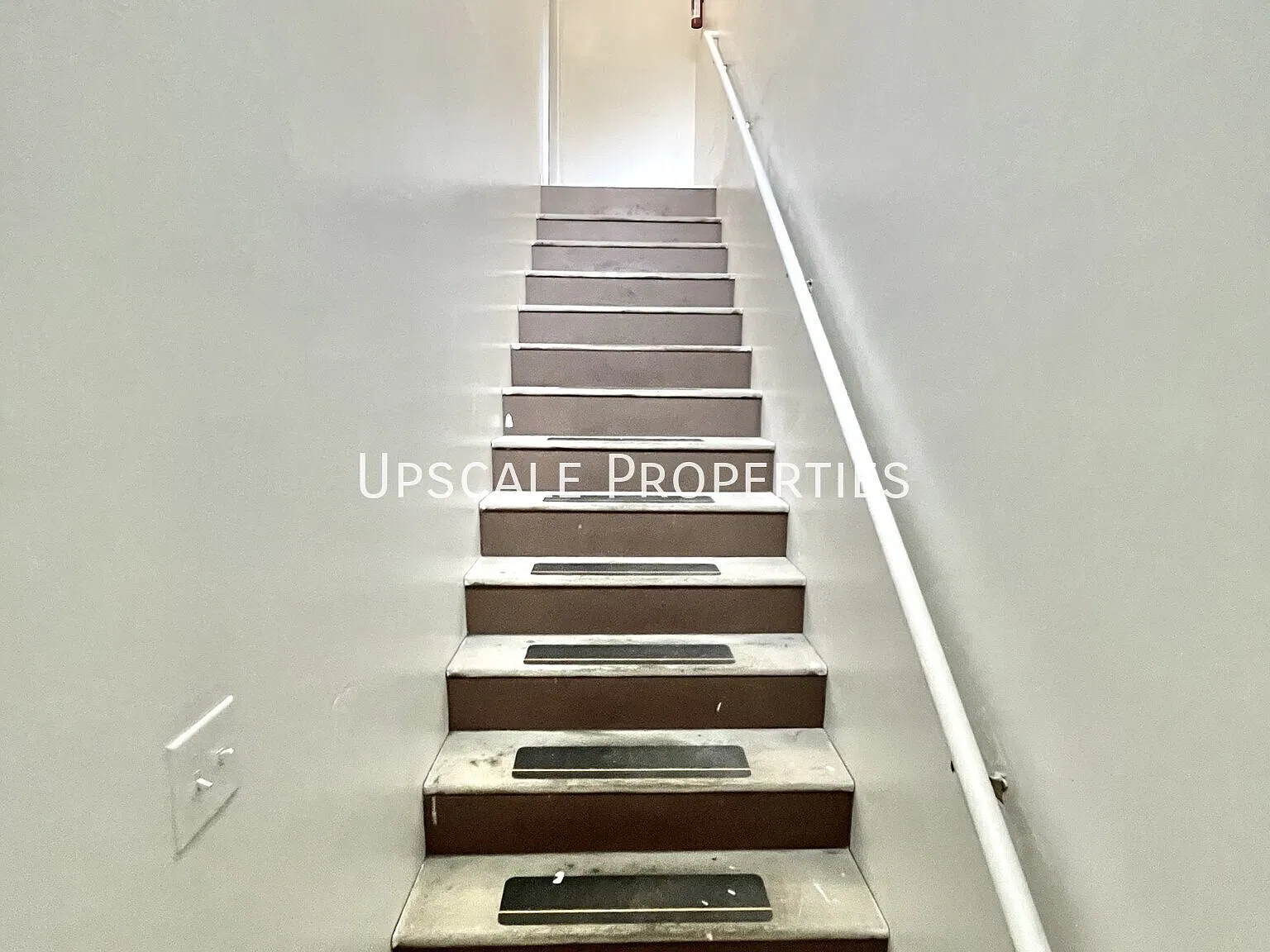 542 Wichita Drive — Photo 2