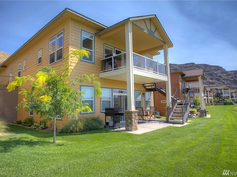 9218 Riverview Way NW #D7 — Photo 1