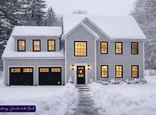 75 Willard Rd, Ashburnham, MA 01430