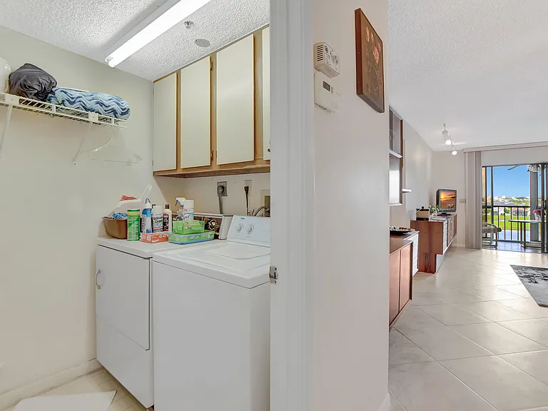 7310 Ashford Pl #405 — Photo 12