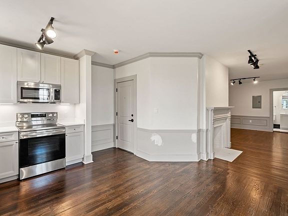 4th image of 11 Dana St #8