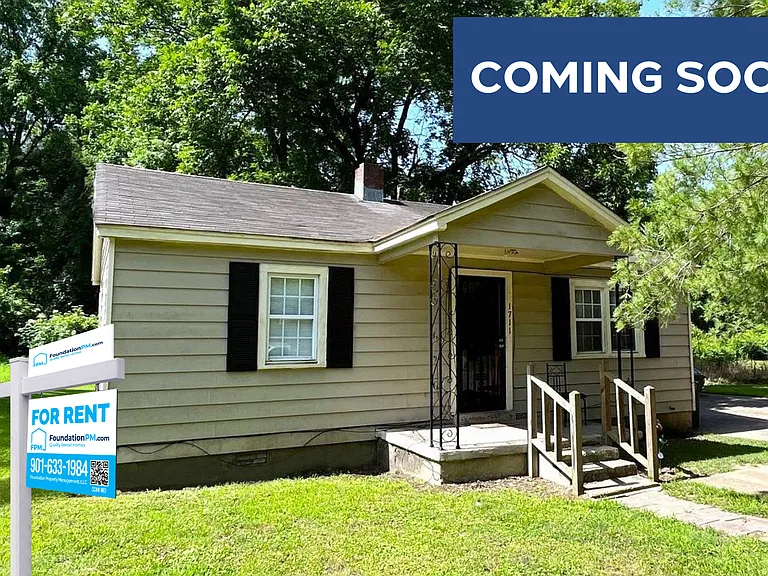 1711 S Sutton Dr — Photo 1