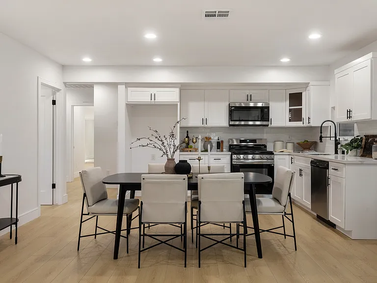 659 S Soto St #1 — Photo 3