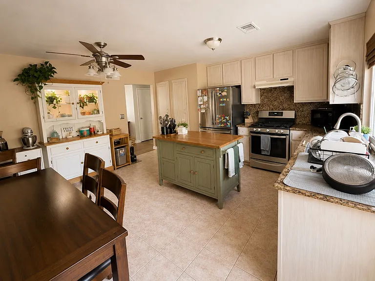 19702 Lancewood Plz — Photo 2