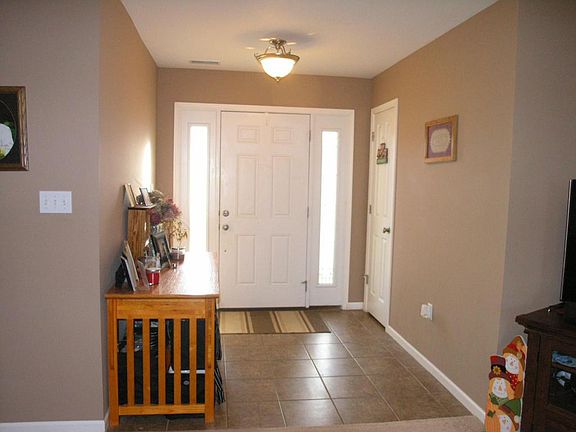 2nd image of 709 Woodhill Ave
