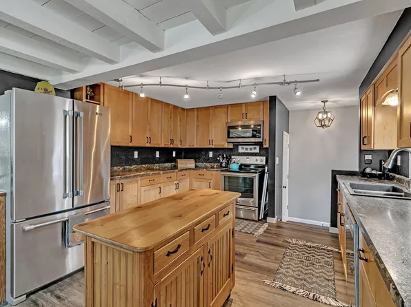 201 2nd St NE, Sartell, MN 56377