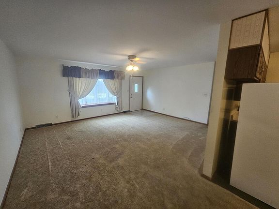 5th image of 1211 E Indiana Ave