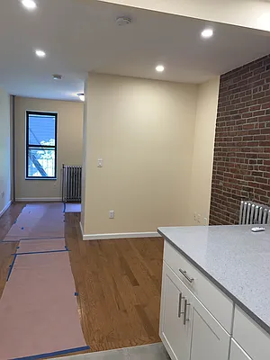 Rented by J Misrahi Realty Corp | media 29