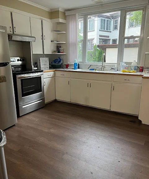 415 Blackstone St #2 — Photo 3
