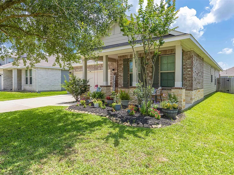 24714 Crimson Pine Dr — Photo 4
