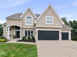 712 Cottonwood Ct, Liberty, MO 64068