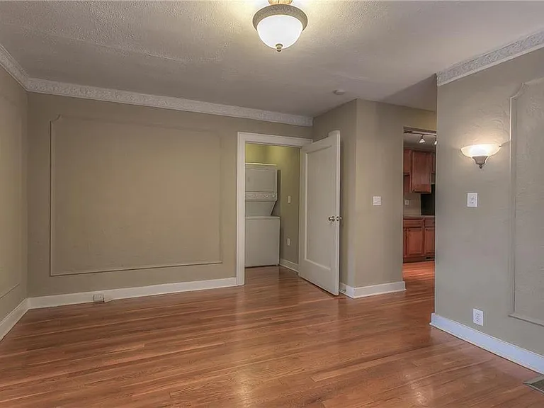 4512 Broadway #1N — Photo 10