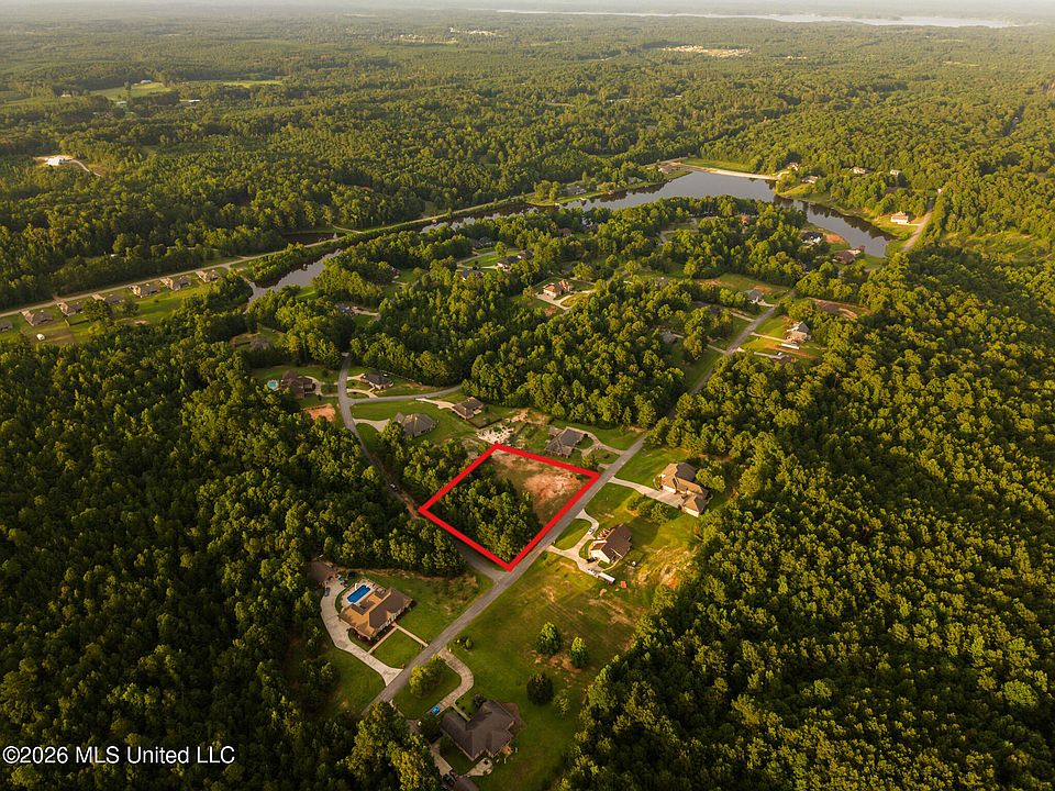 1st image of Honeysuckle Dr