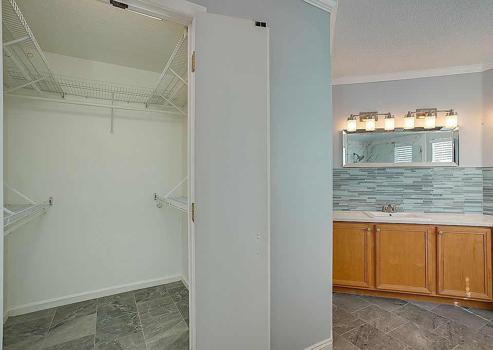 1st image of 3528 Avalon Cove Dr E