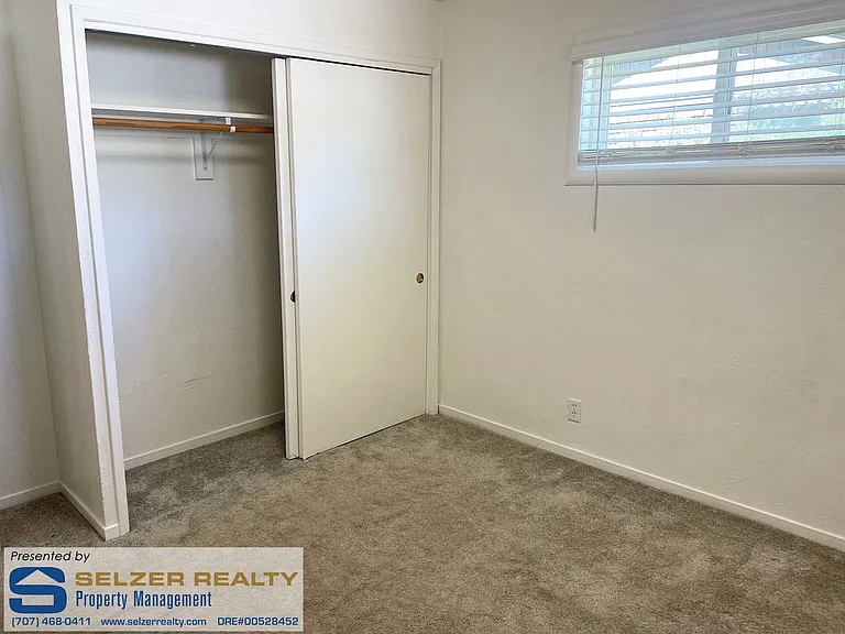 482 & 486 W Mendocino Ave — Photo 8