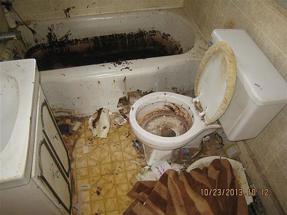 3rd image of 197 Northwest Blvd