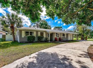 6621 Fairway Dr, Sarasota, FL 34243
