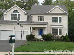 59 Shannon Dr, Northbridge, MA 01534