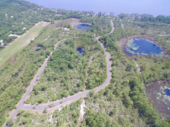 78 Surf Rd, Sopchoppy, FL 32358