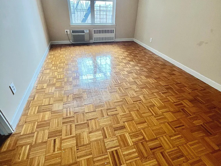 4430 Douglaston Pkwy #6G — Photo 14