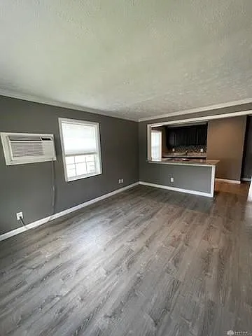 1 bed, 1.0 bath, $895 — Photo 3