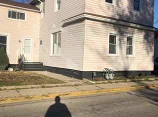 23 Jackson Pl #2, Aurora, IL 60505