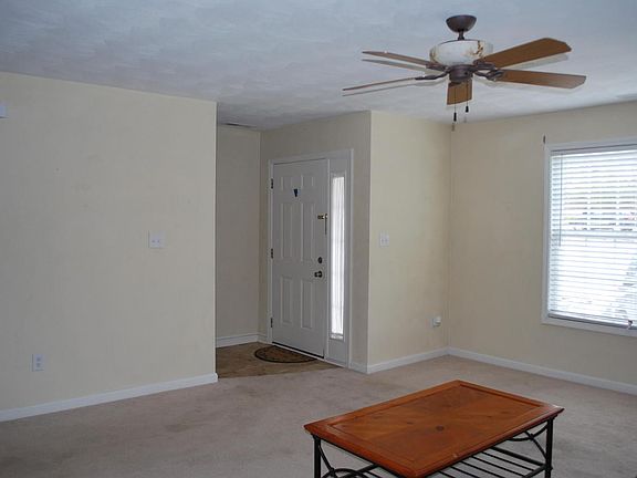 3rd image of 2639 Belle Ave NE